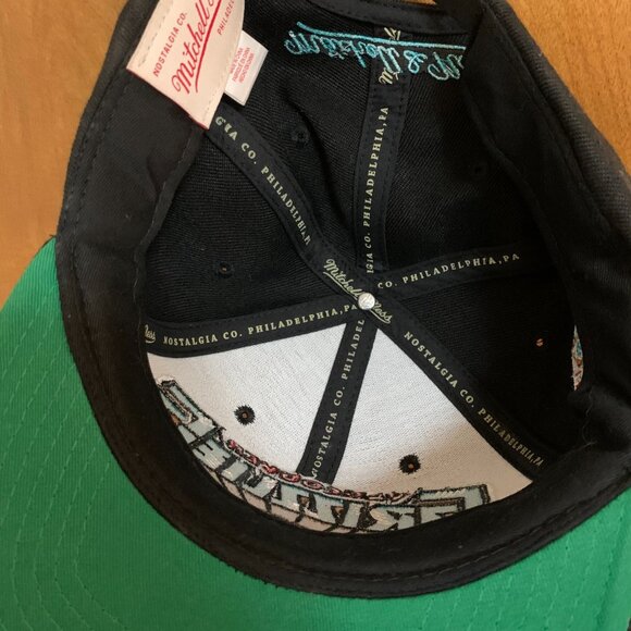 Snapback Grizzlies Cap - Picture 3 of 3